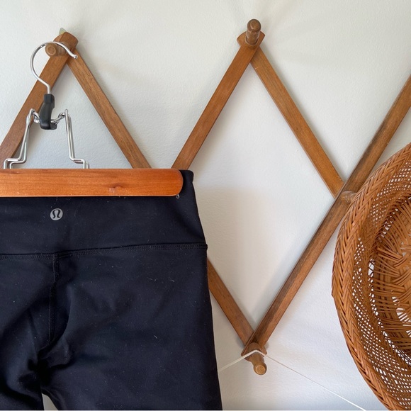 Lululemon Capri Black Leggings - Picture 3 of 4